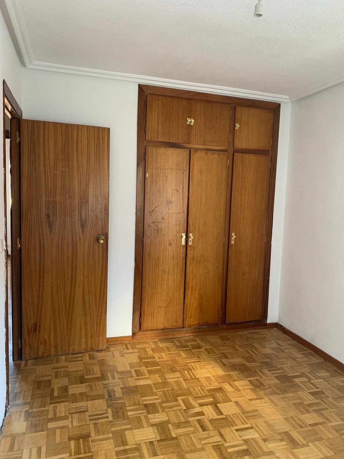 For sale of flat in San Lorenzo de El Escorial