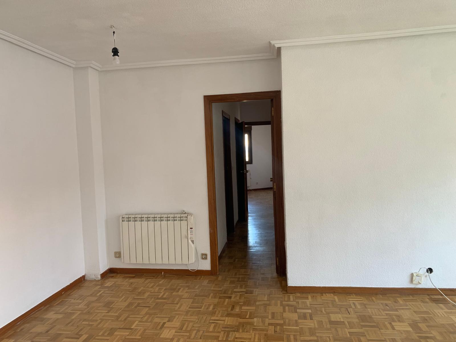 For sale of flat in San Lorenzo de El Escorial