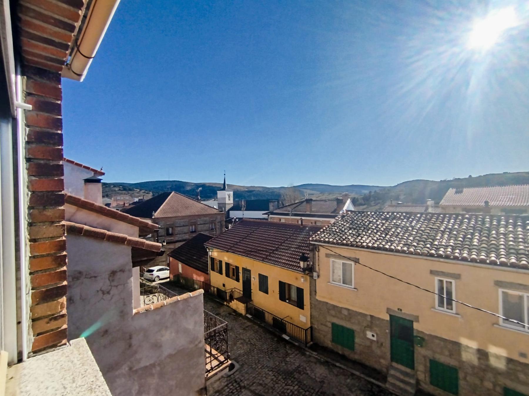 For sale of house in Peguerinos