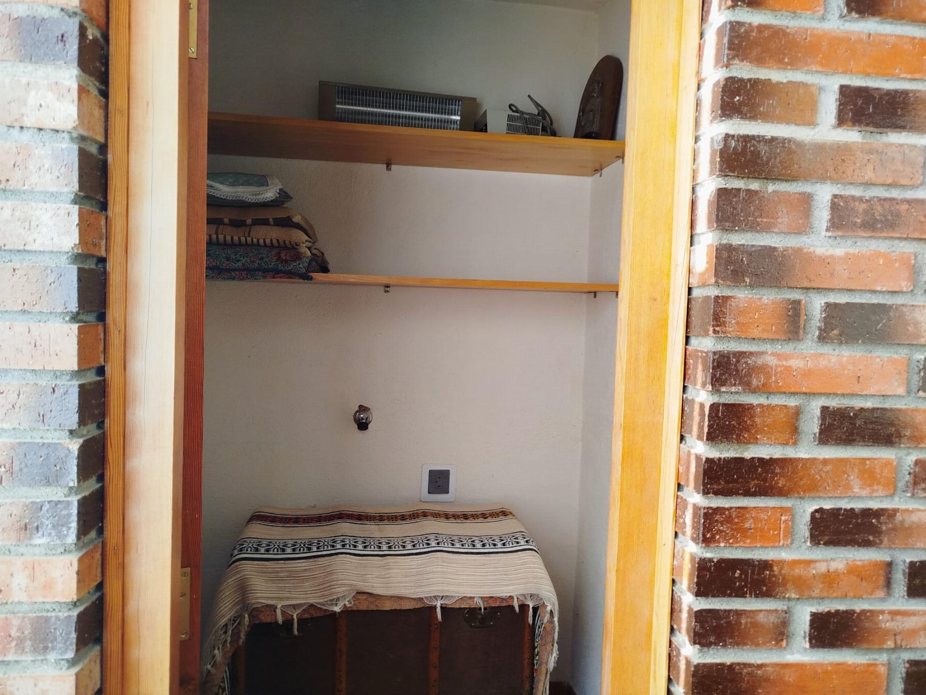 For sale of house in Peguerinos