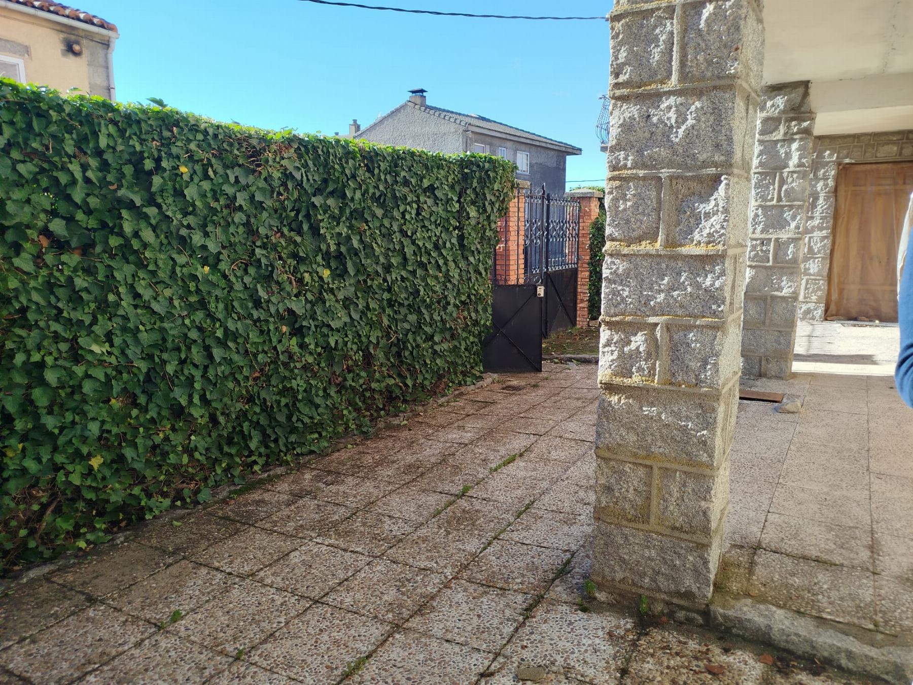 For sale of house in Peguerinos