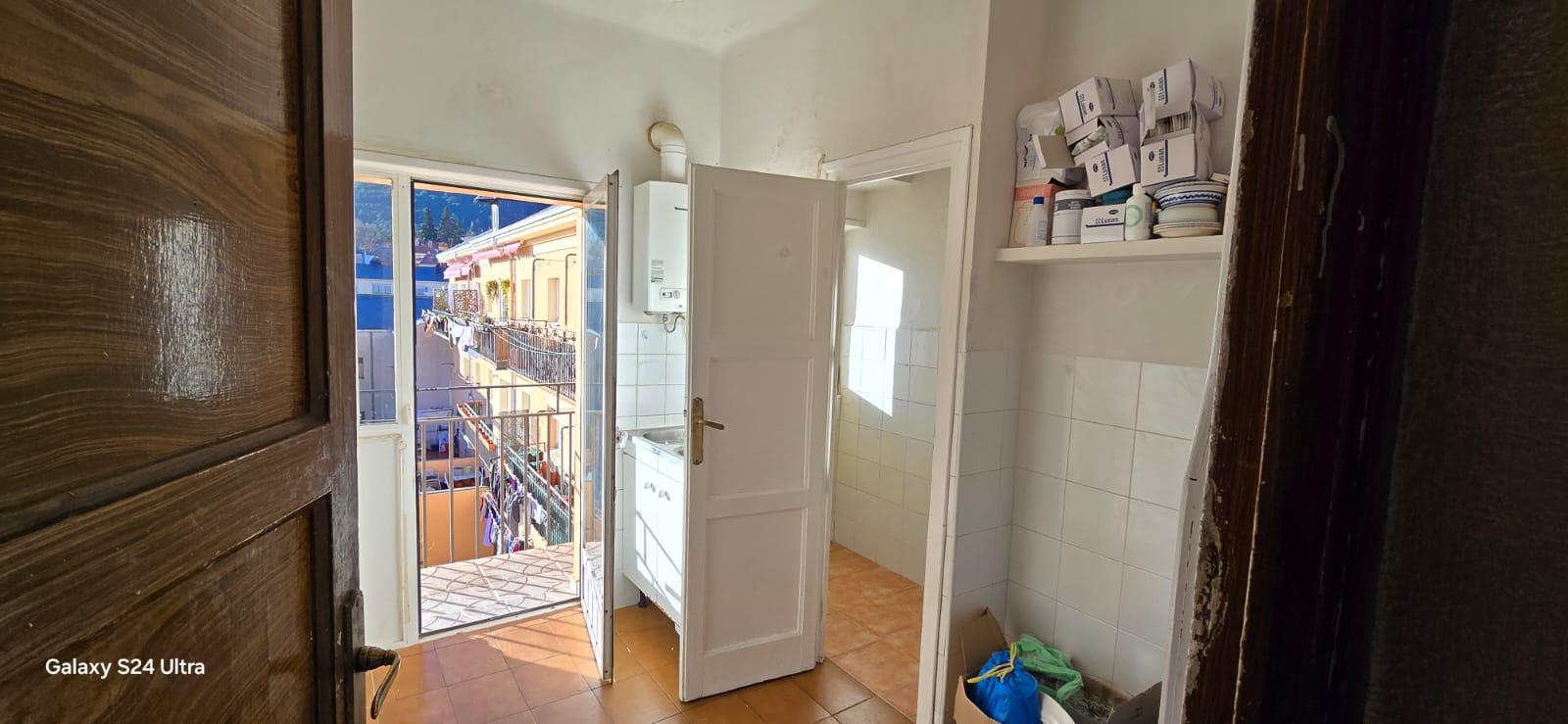 For sale of flat in San Lorenzo de El Escorial