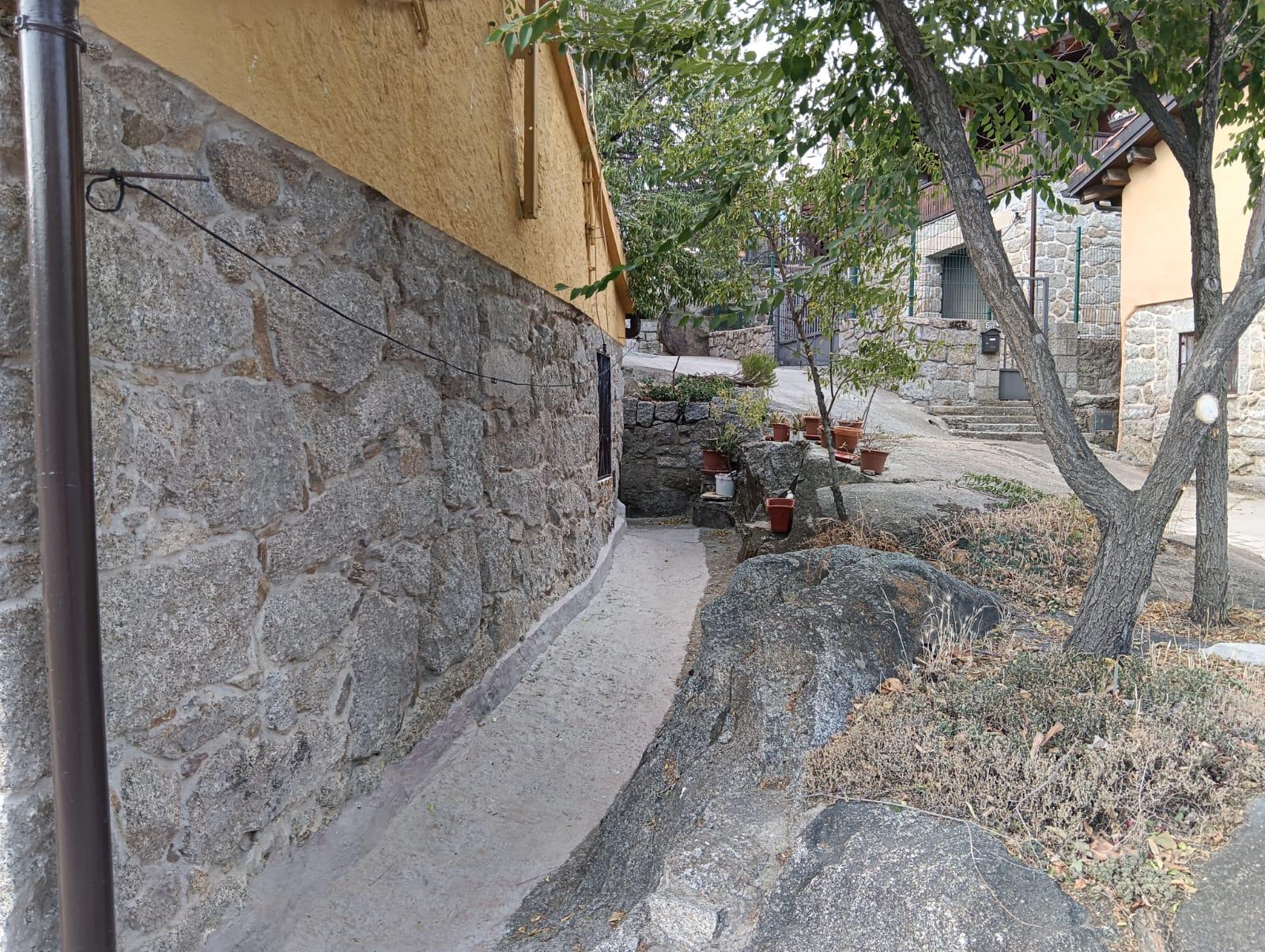 Venta de casa en Zarzalejo
