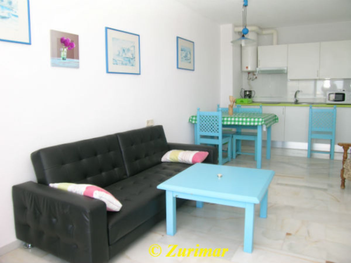 For rent of apartment in Roquetas de Mar