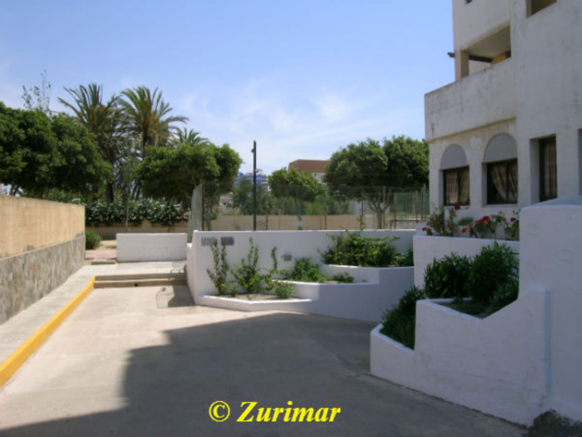 For rent of apartment in Roquetas de Mar