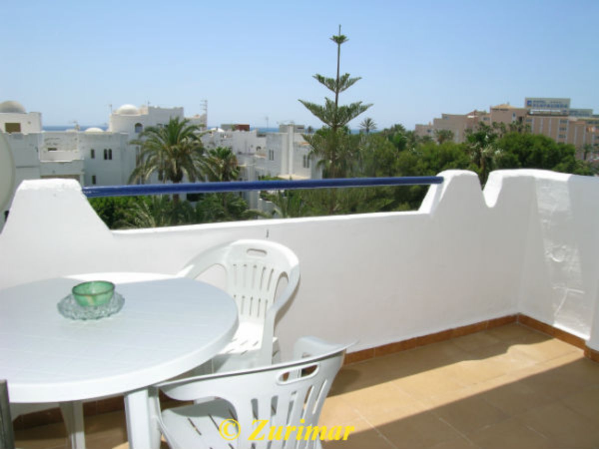 For rent of apartment in Roquetas de Mar