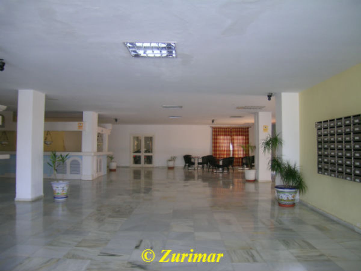 For rent of apartment in Roquetas de Mar