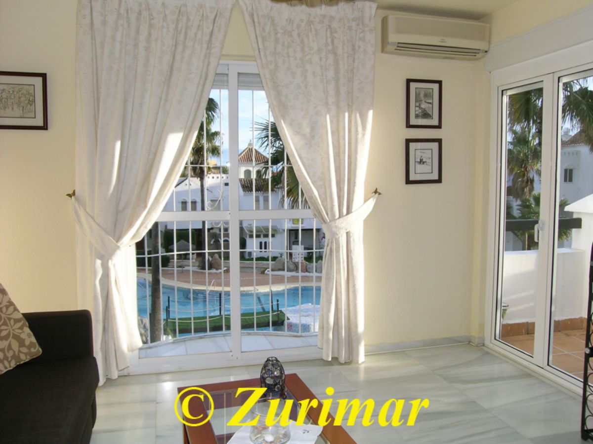 For rent of apartment in Roquetas de Mar