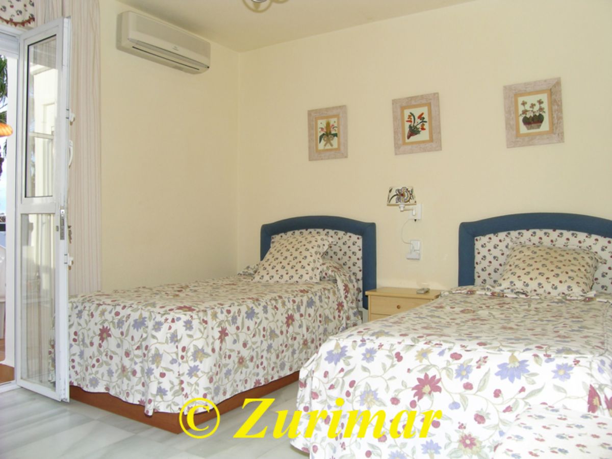 For rent of apartment in Roquetas de Mar