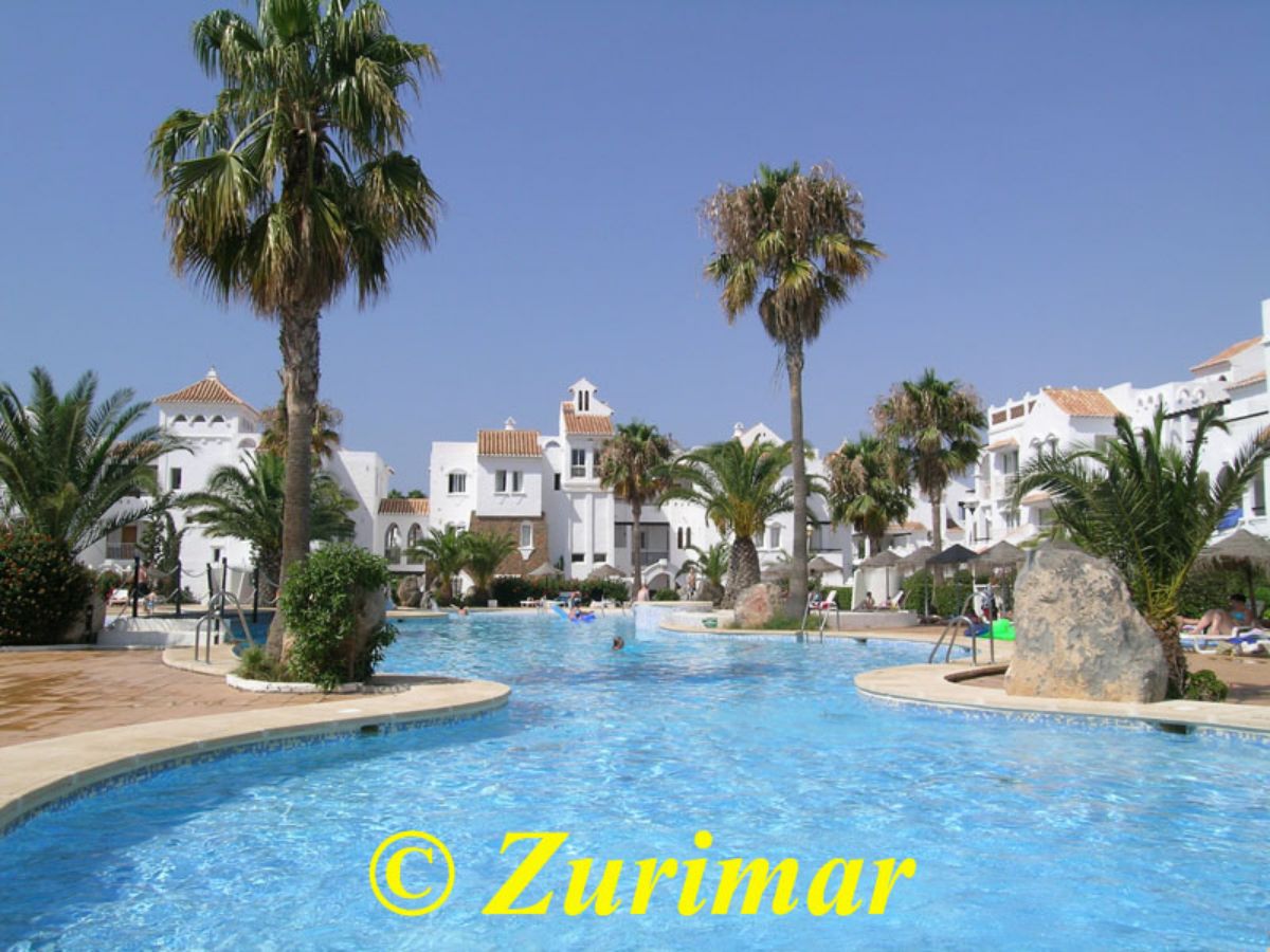 For rent of apartment in Roquetas de Mar