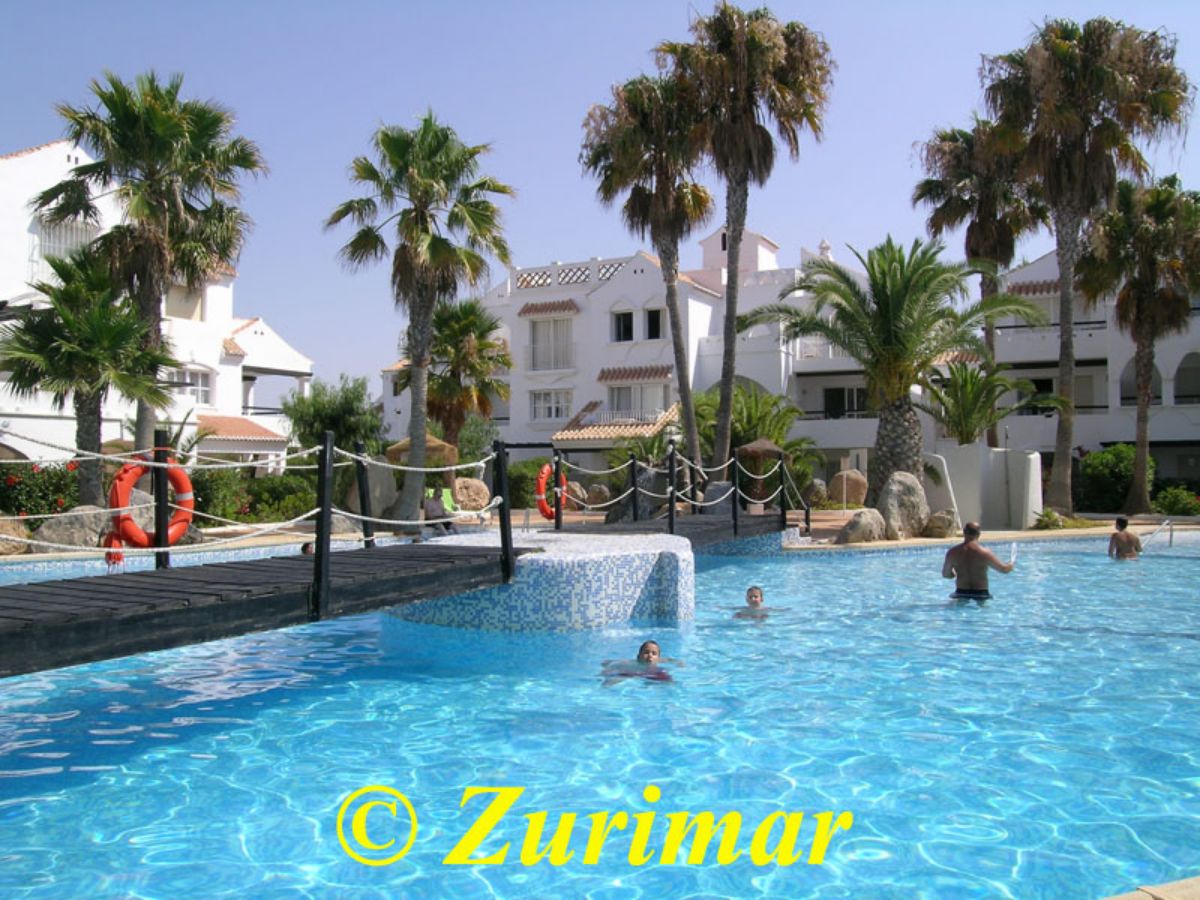 For rent of apartment in Roquetas de Mar