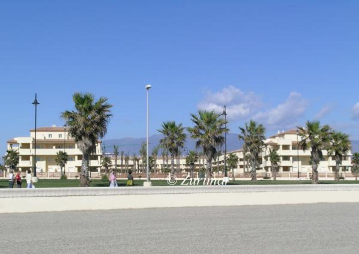 For rent of apartment in Roquetas de Mar