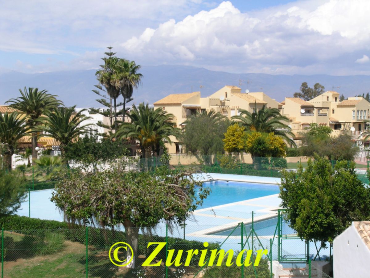 For rent of apartment in Roquetas de Mar