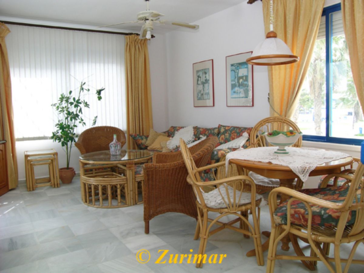 For rent of apartment in Roquetas de Mar