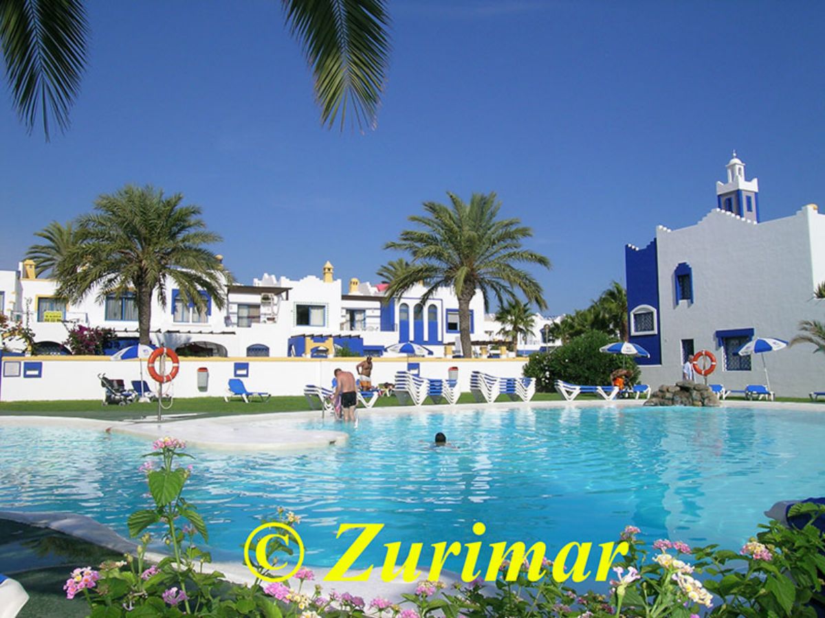 For rent of apartment in Roquetas de Mar