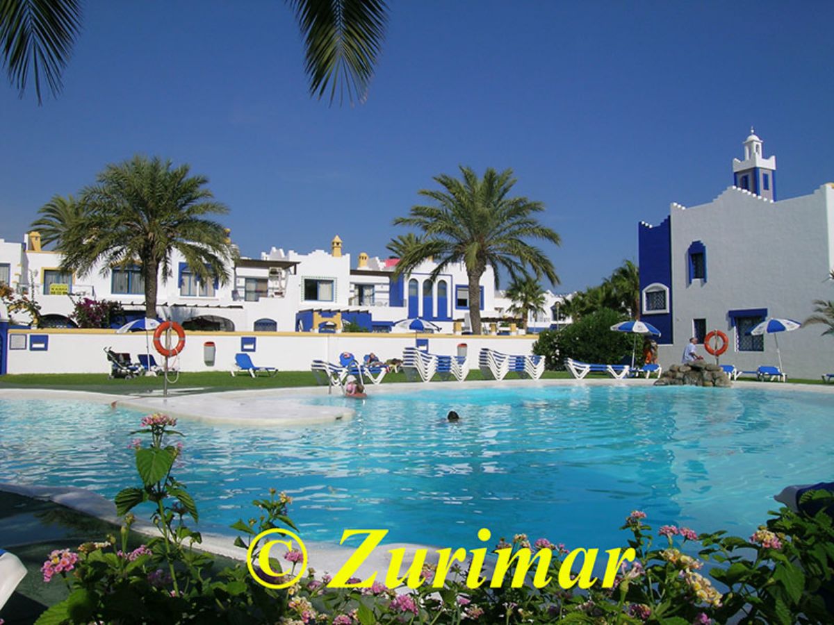 For rent of apartment in Roquetas de Mar