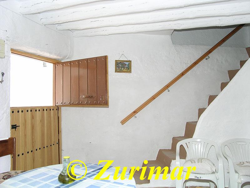 For share of house in Alcolea