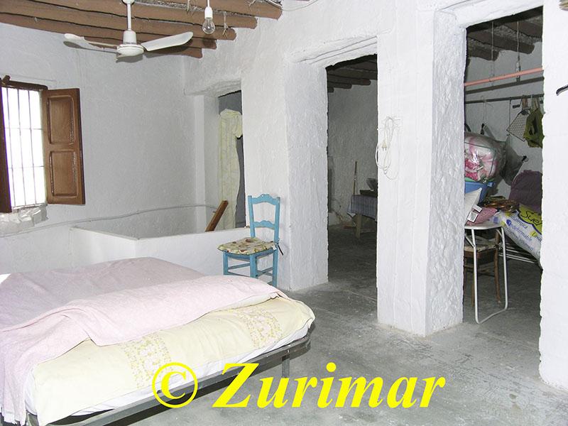 For share of house in Alcolea
