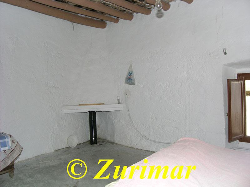 For share of house in Alcolea