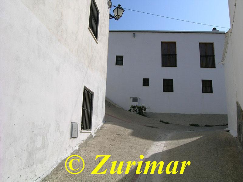 For share of house in Alcolea