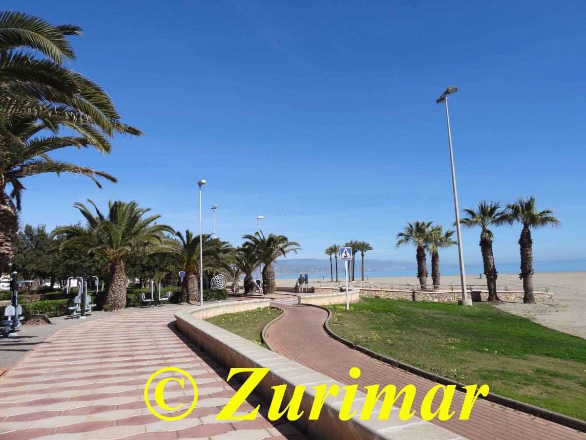 For rent of apartment in Roquetas de Mar