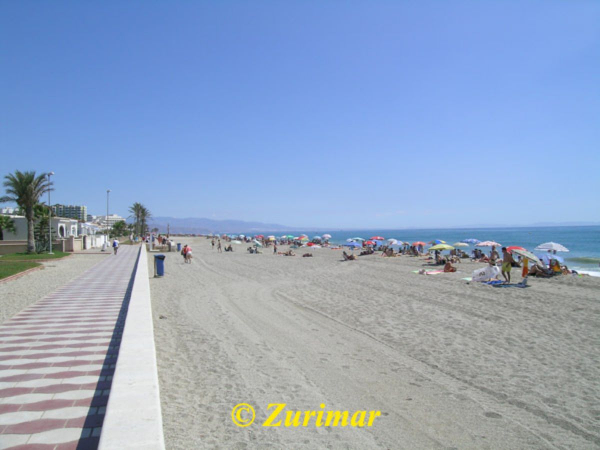 For rent of apartment in Roquetas de Mar