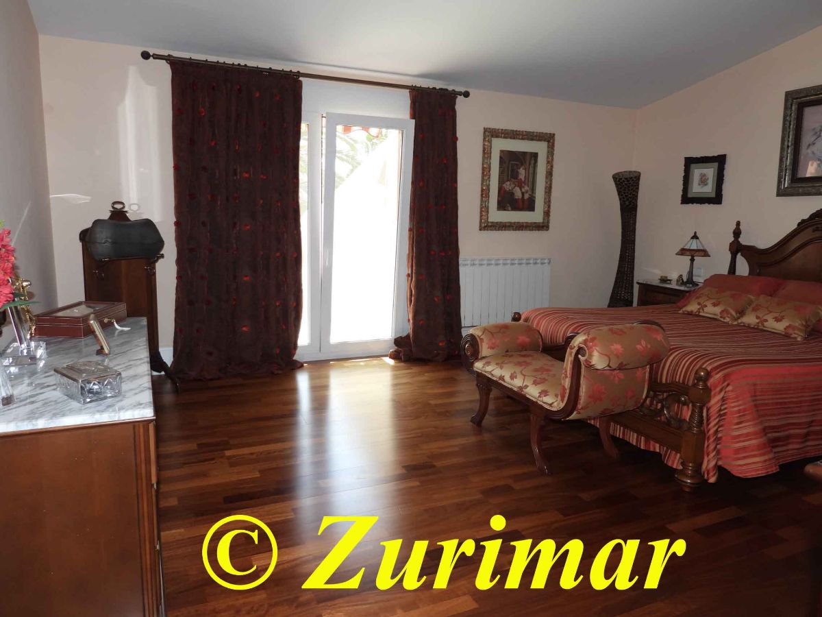 For sale of chalet in Aguadulce