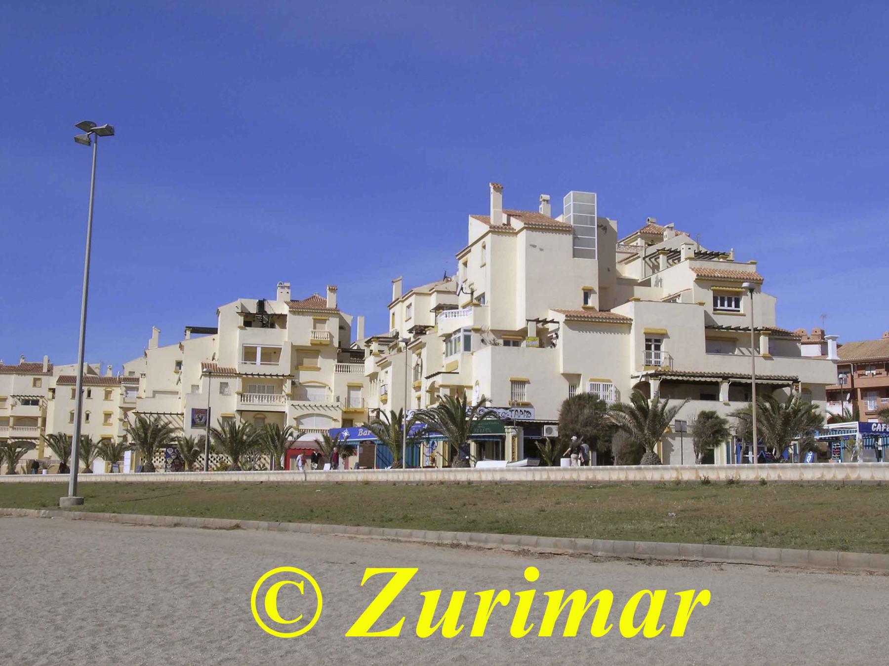 For sale of commercial in Roquetas de Mar