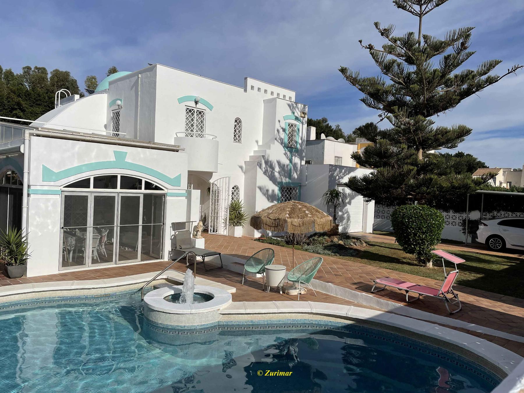 For sale of chalet in Roquetas de Mar