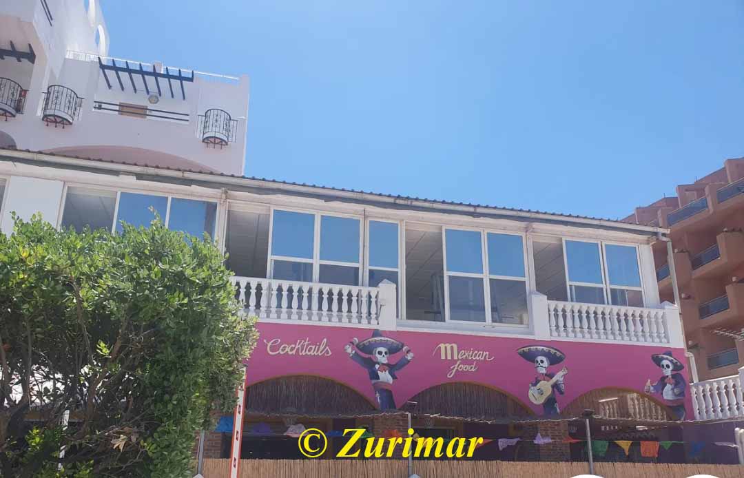Venta de local comercial en Roquetas de Mar