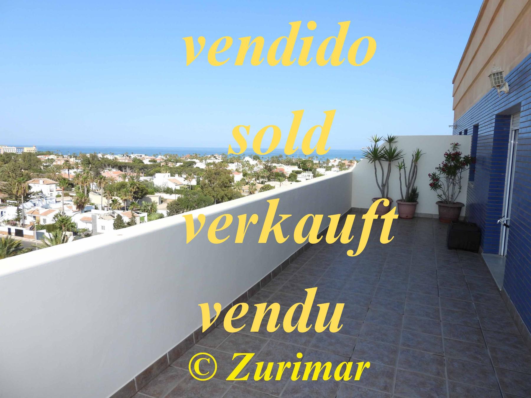 For sale of penthouse in Roquetas de Mar