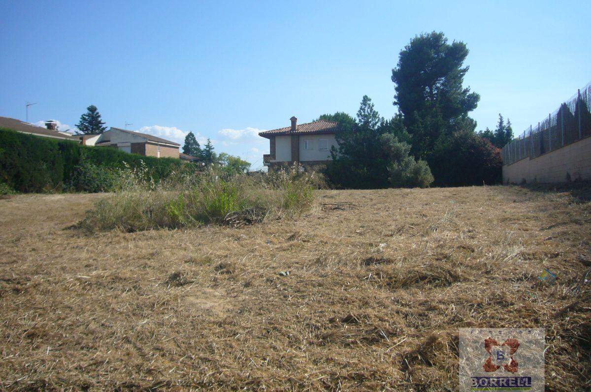 For sale of land in Lleida