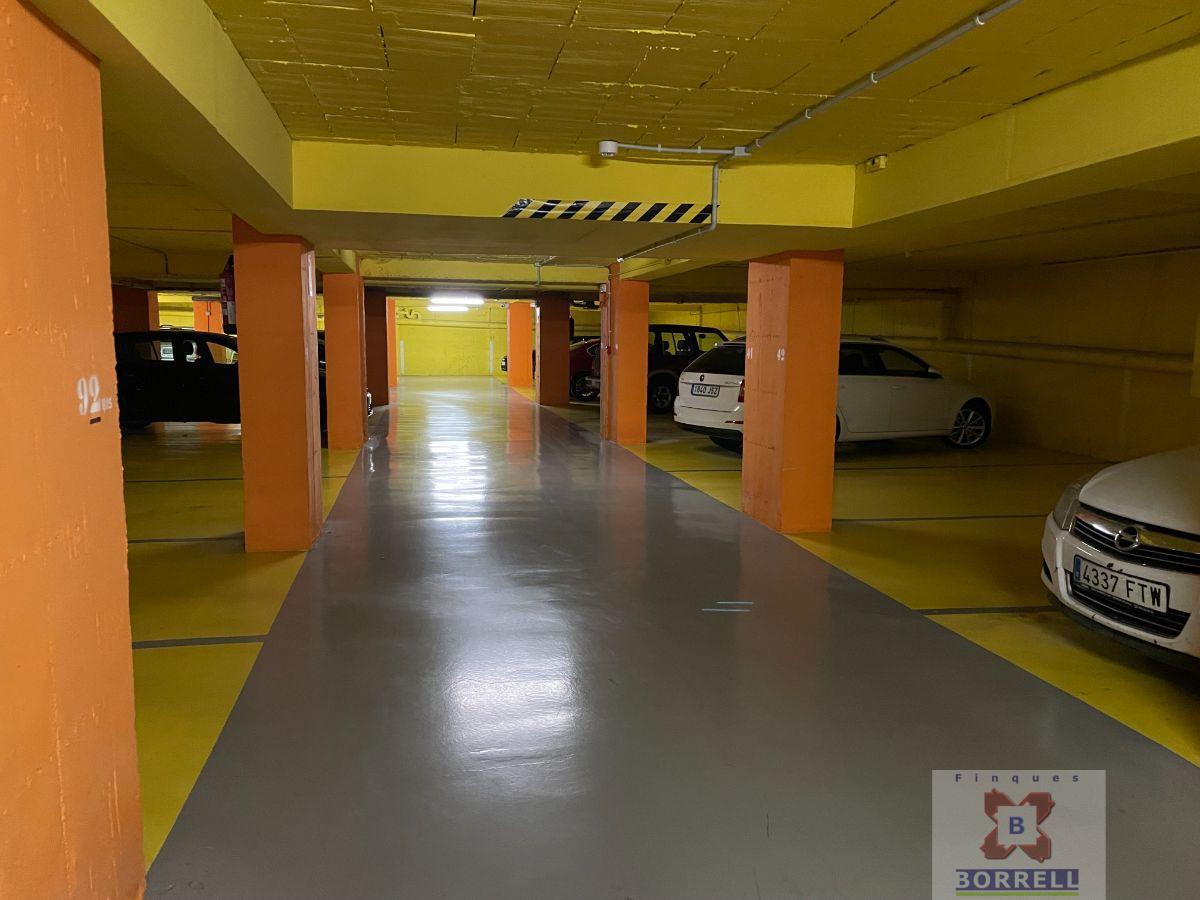 For sale of garage in Lleida