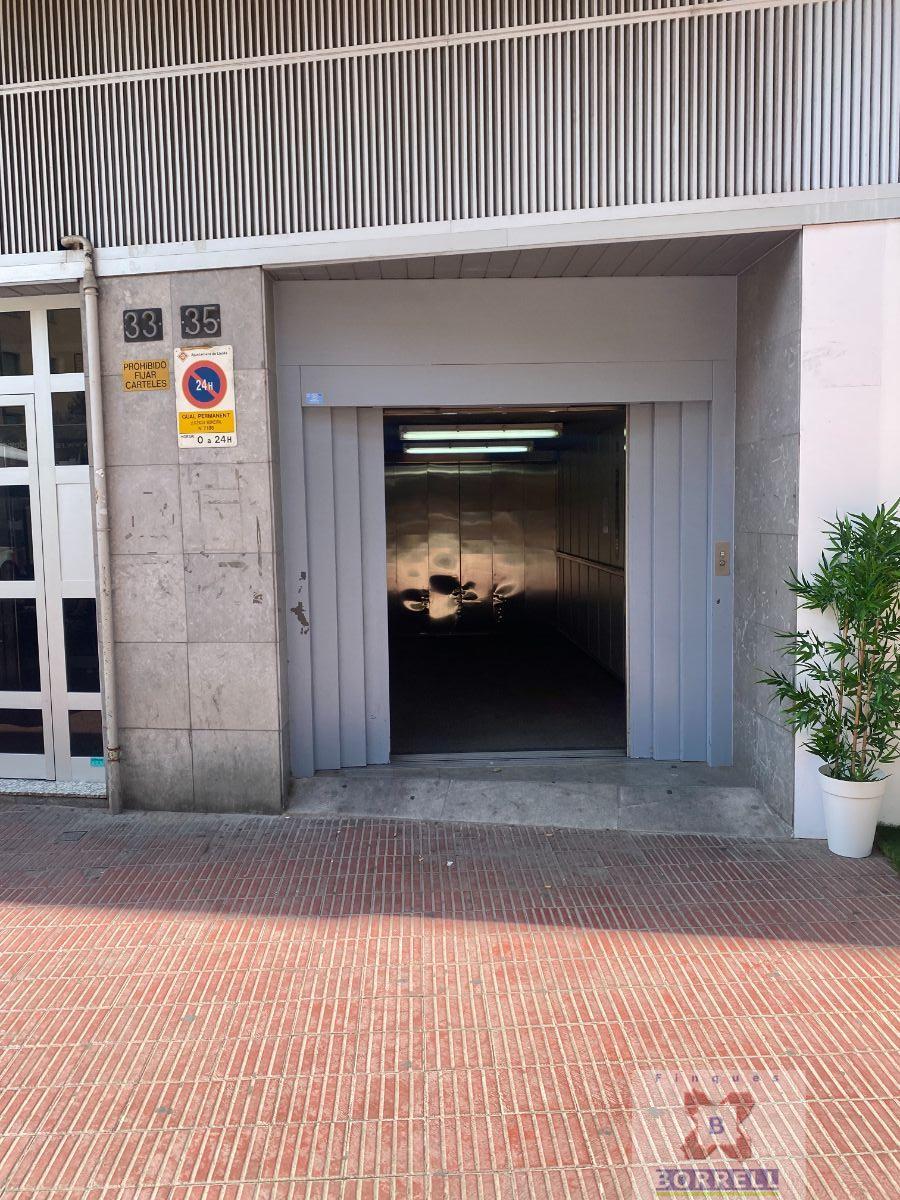 Garaje en alquiler en Ricardo Viñes, Lleida