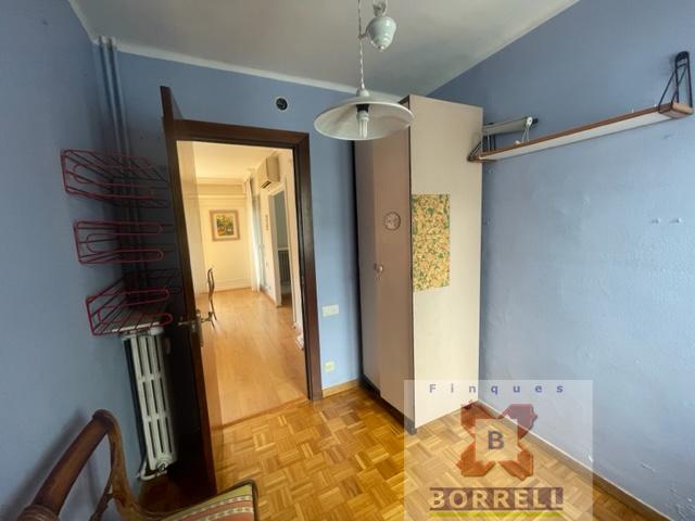 For sale of flat in Lleida