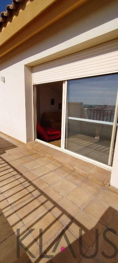 For sale of duplex in Alcanar