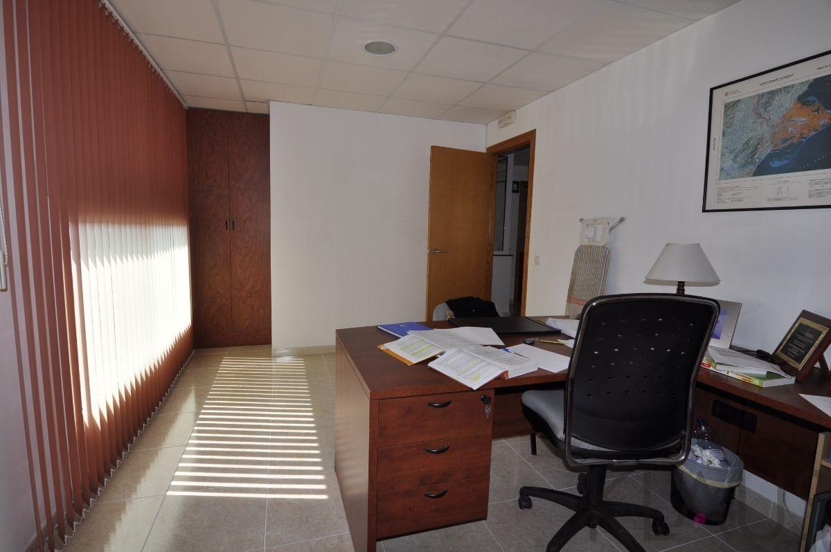 Venta de nave industrial en La Ràpita