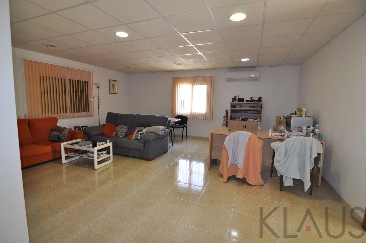 Venta de nave industrial en La Ràpita