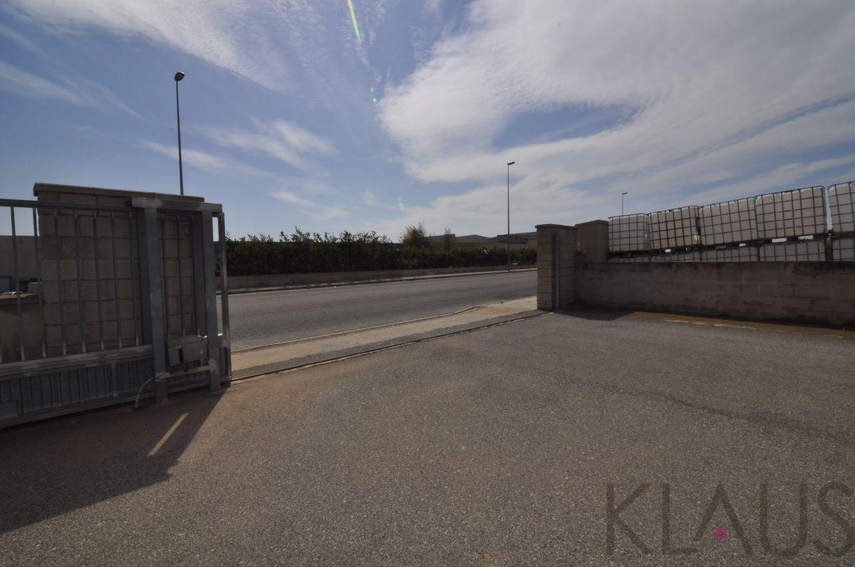 Venta de nave industrial en La Ràpita
