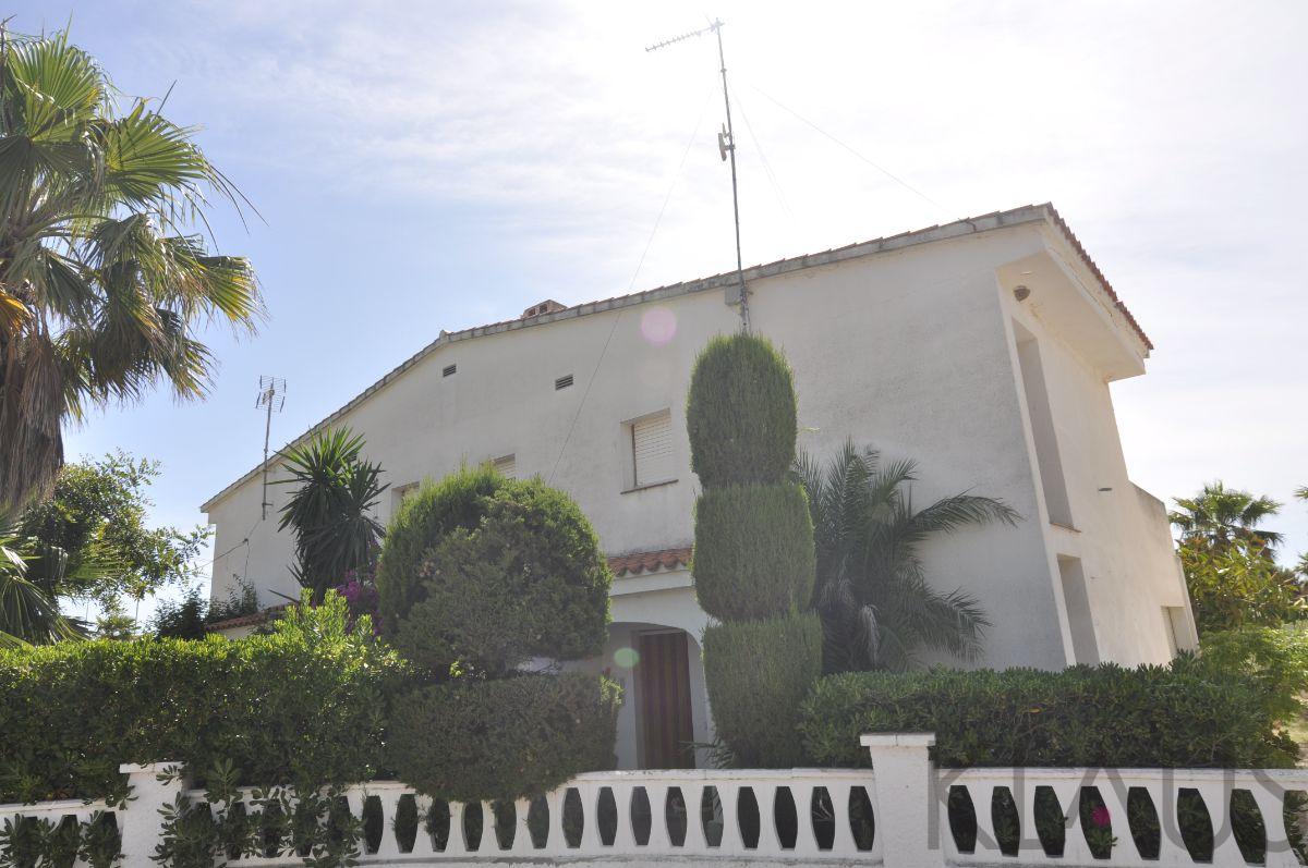 For sale of house in Alcanar playa