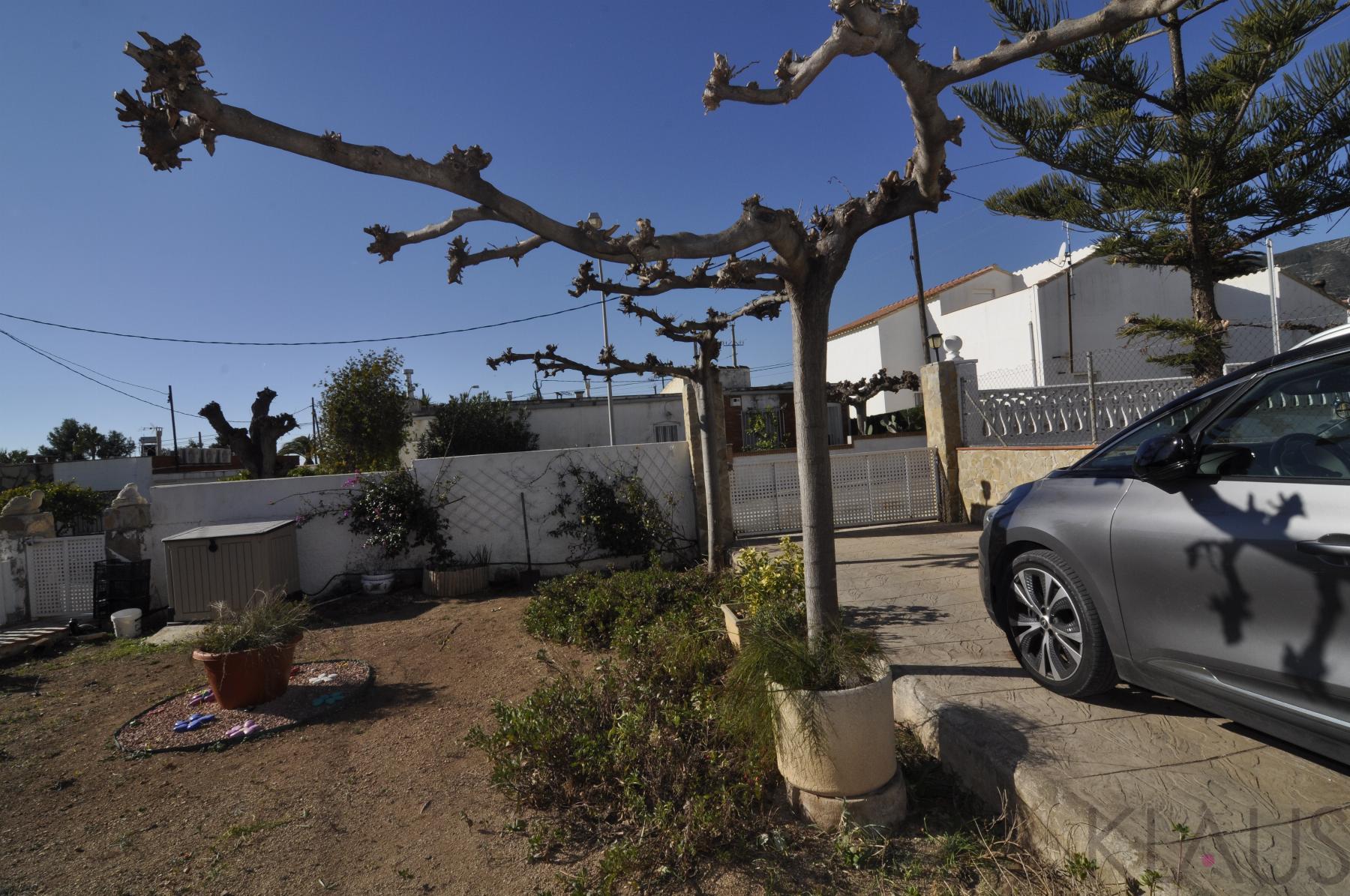 For sale of chalet in Alcanar playa