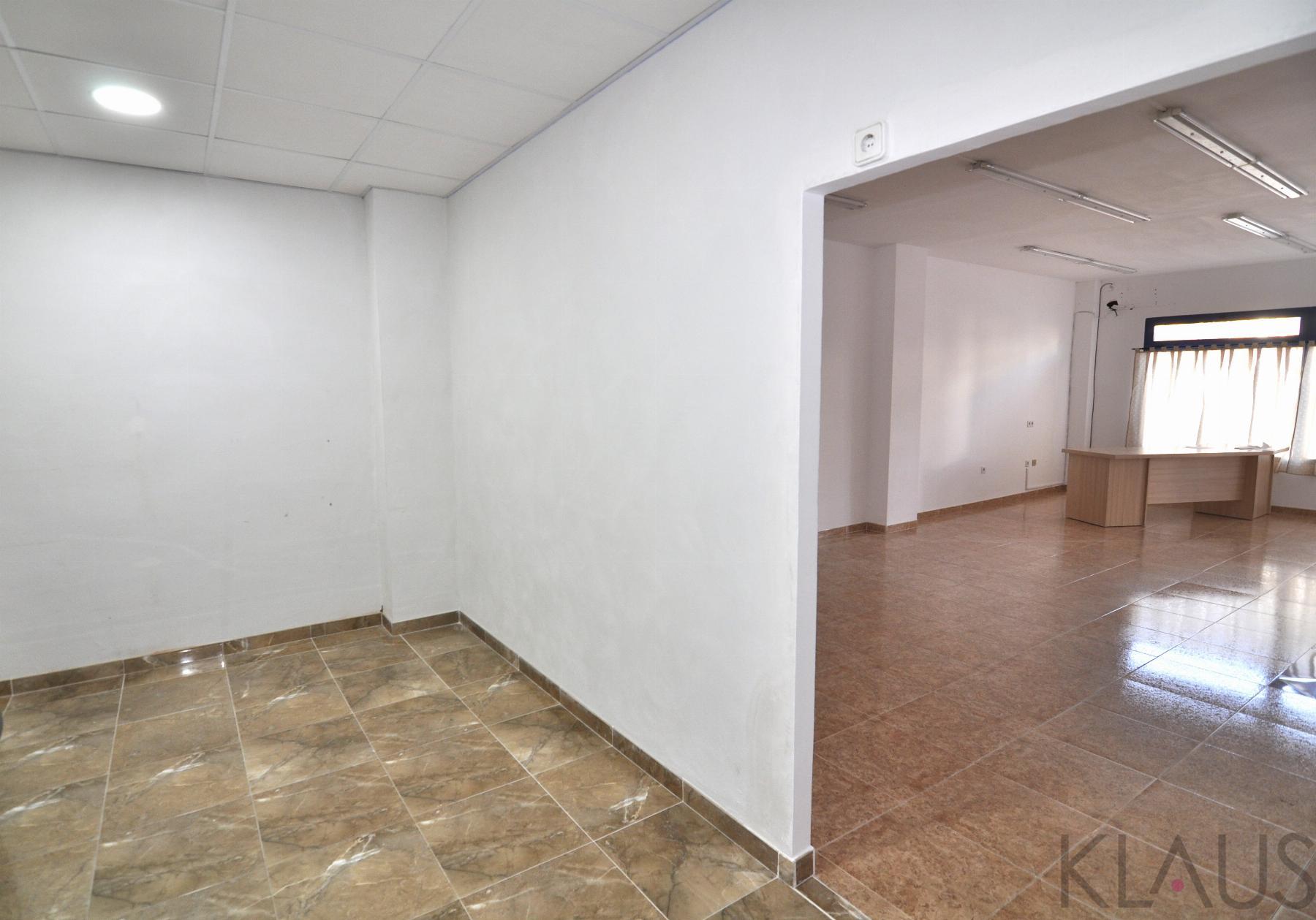 For rent of commercial in La Ràpita