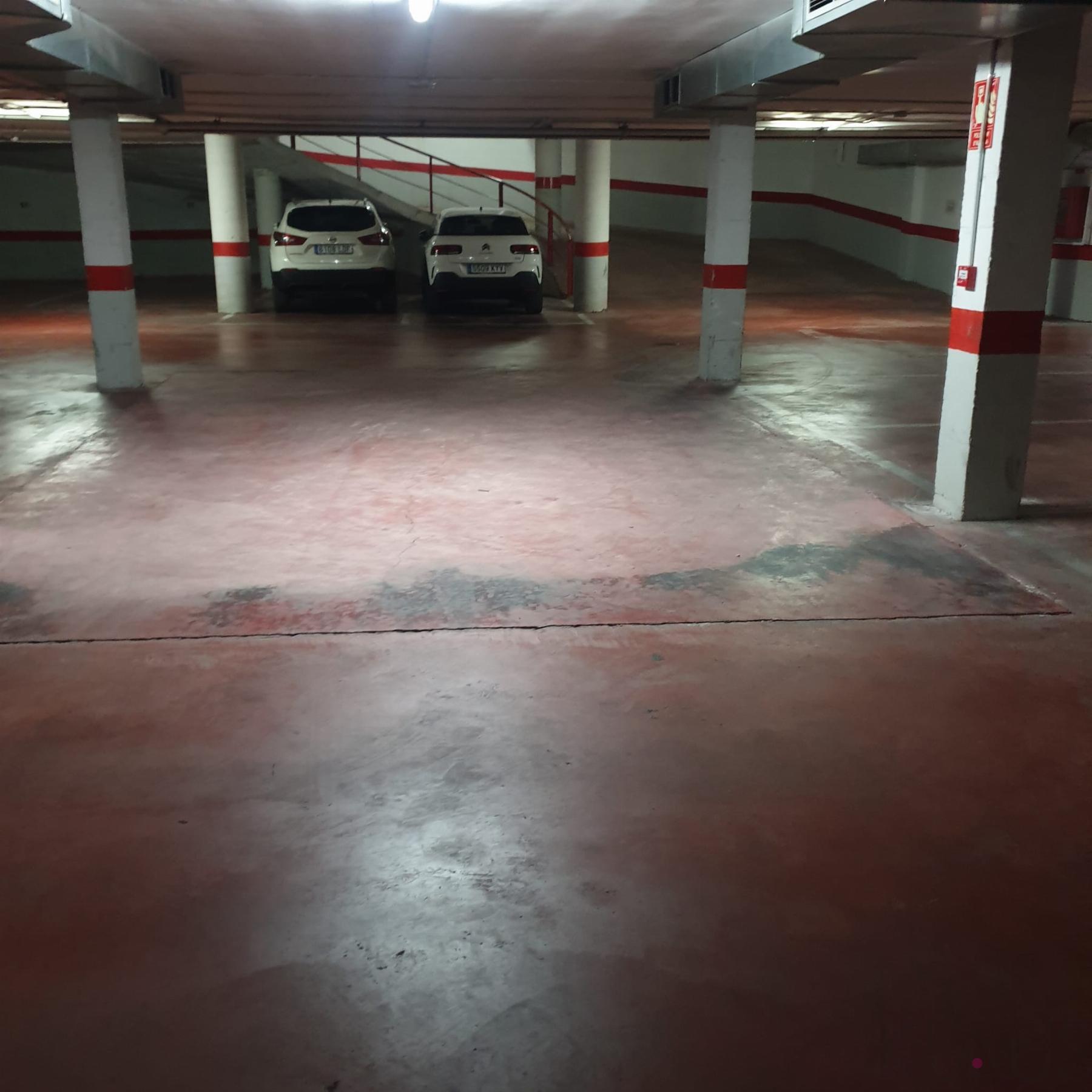 For rent of garage in Sant Carles de la Ràpita