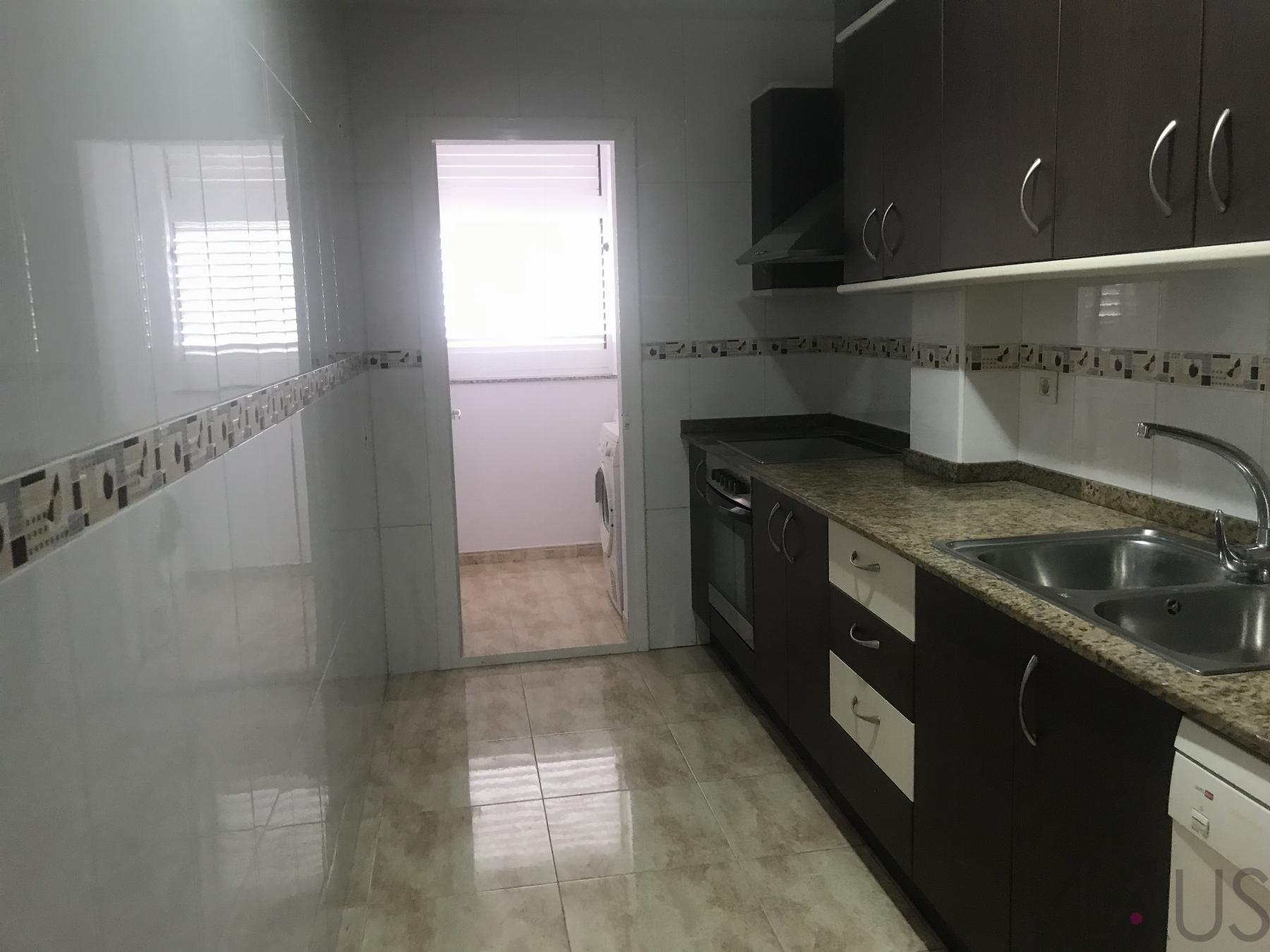 De vânzare din apartament în Aldea l