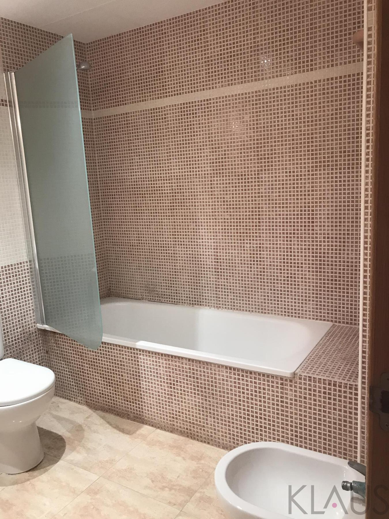De vânzare din apartament în Aldea l