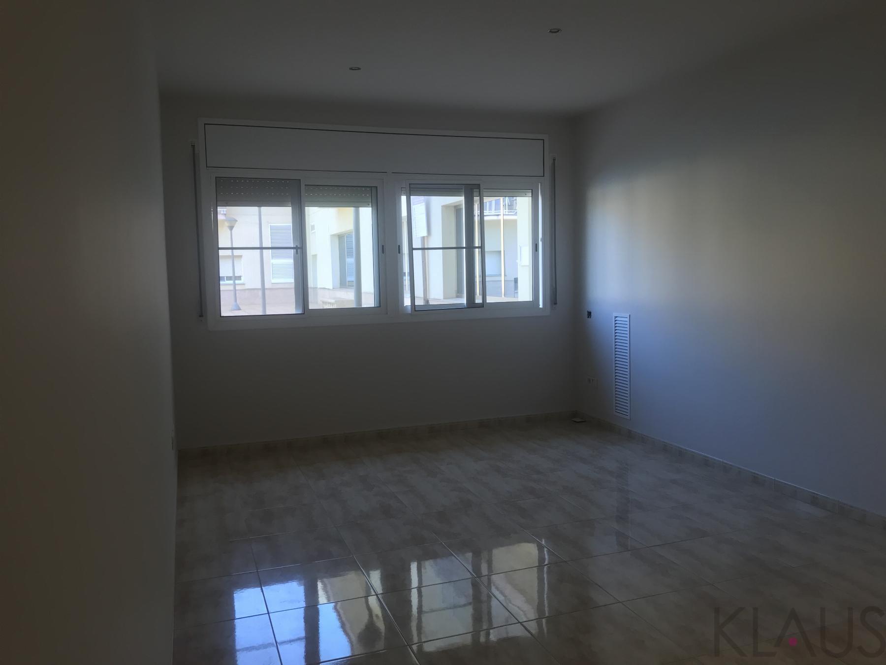 De vânzare din apartament în Aldea l
