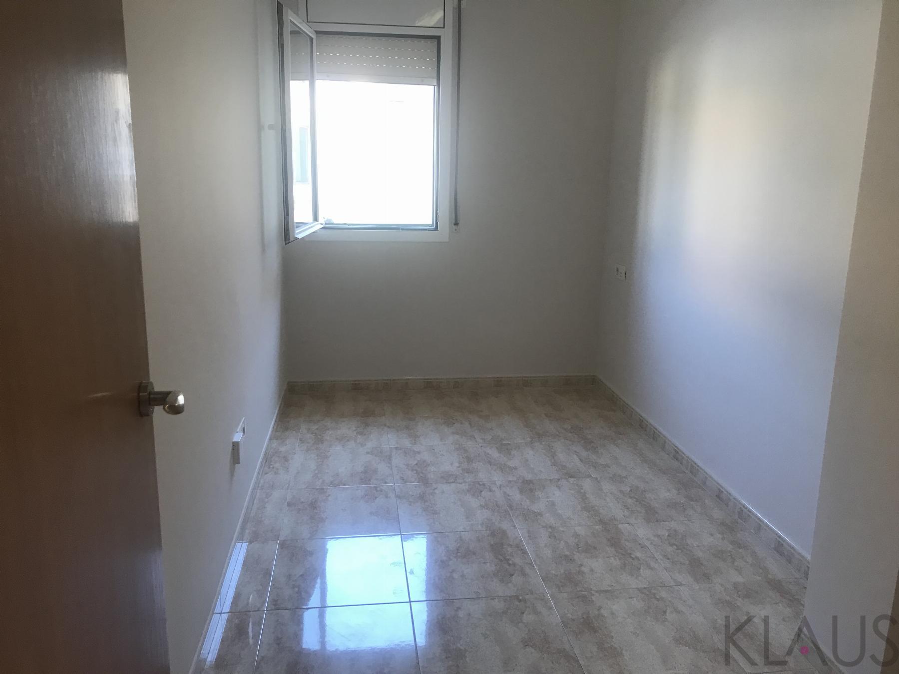 De vânzare din apartament în Aldea l