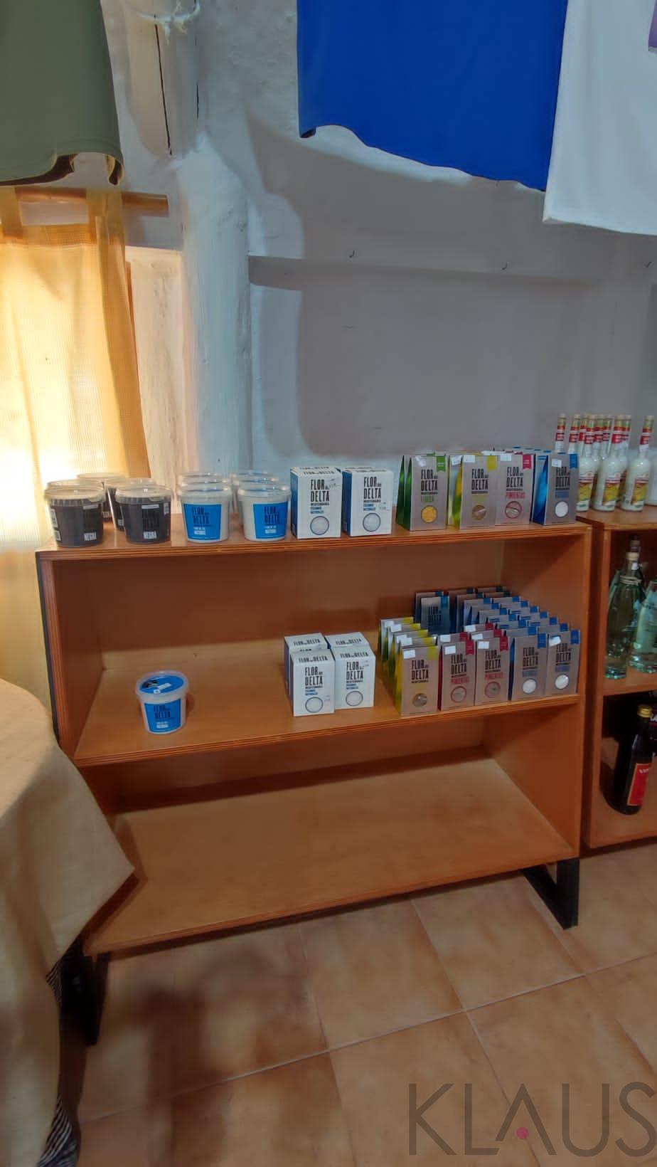 For sale of commercial in Amposta