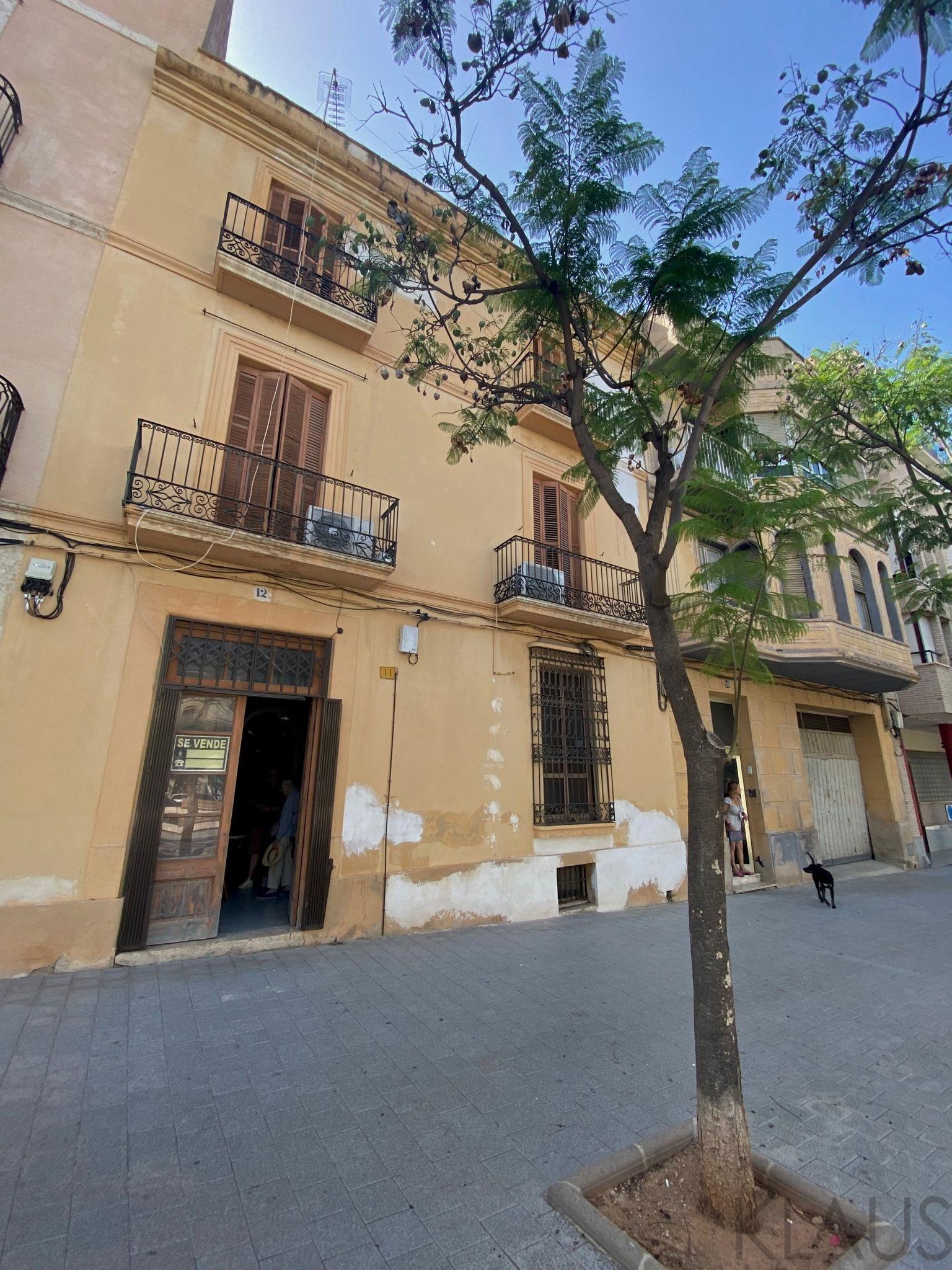 For sale of building in Sant Carles de la Ràpita