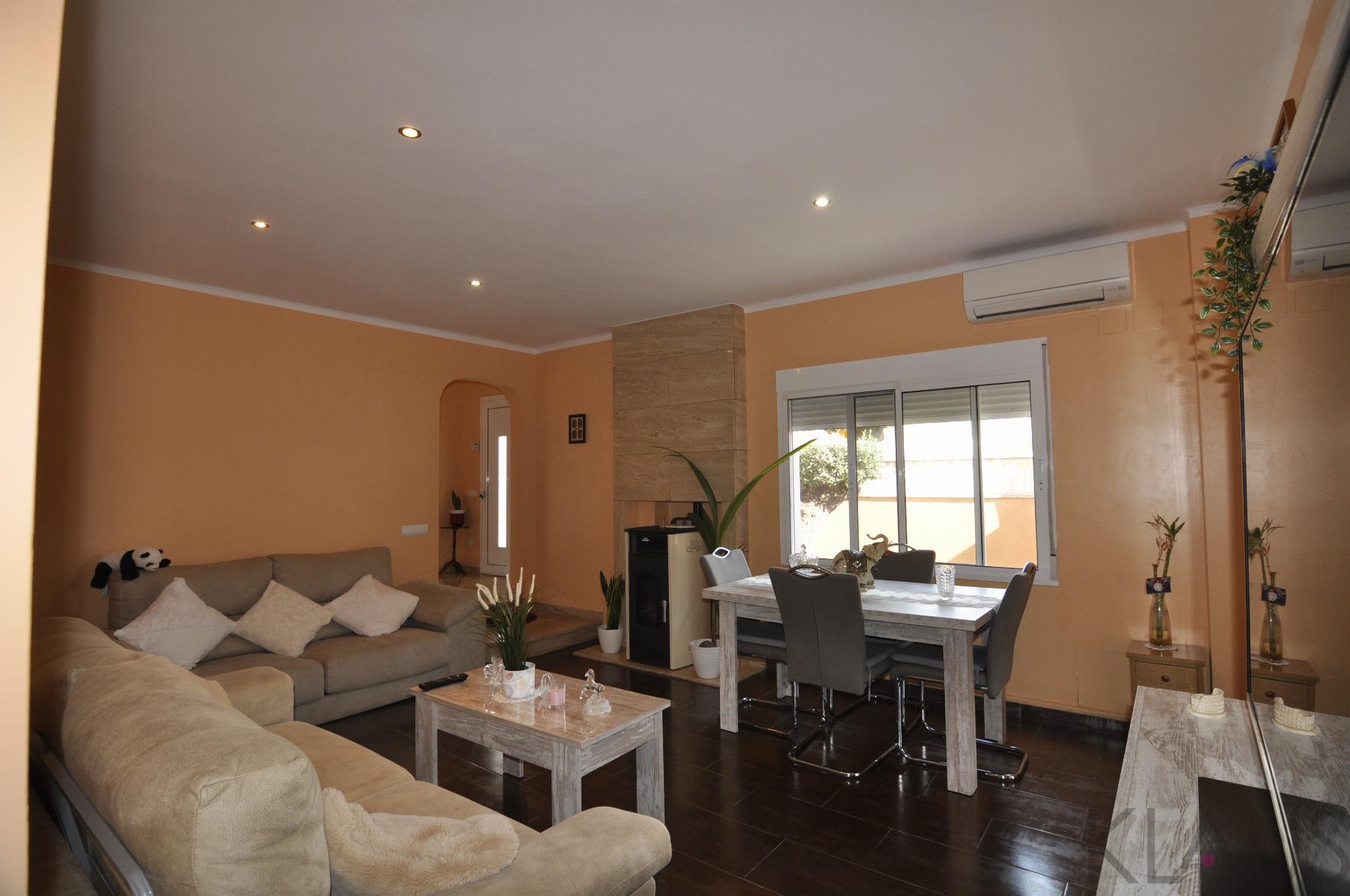 For sale of house in Alcanar playa